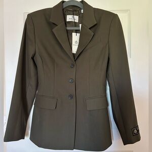 Aritzia Babaton Standout Blazer